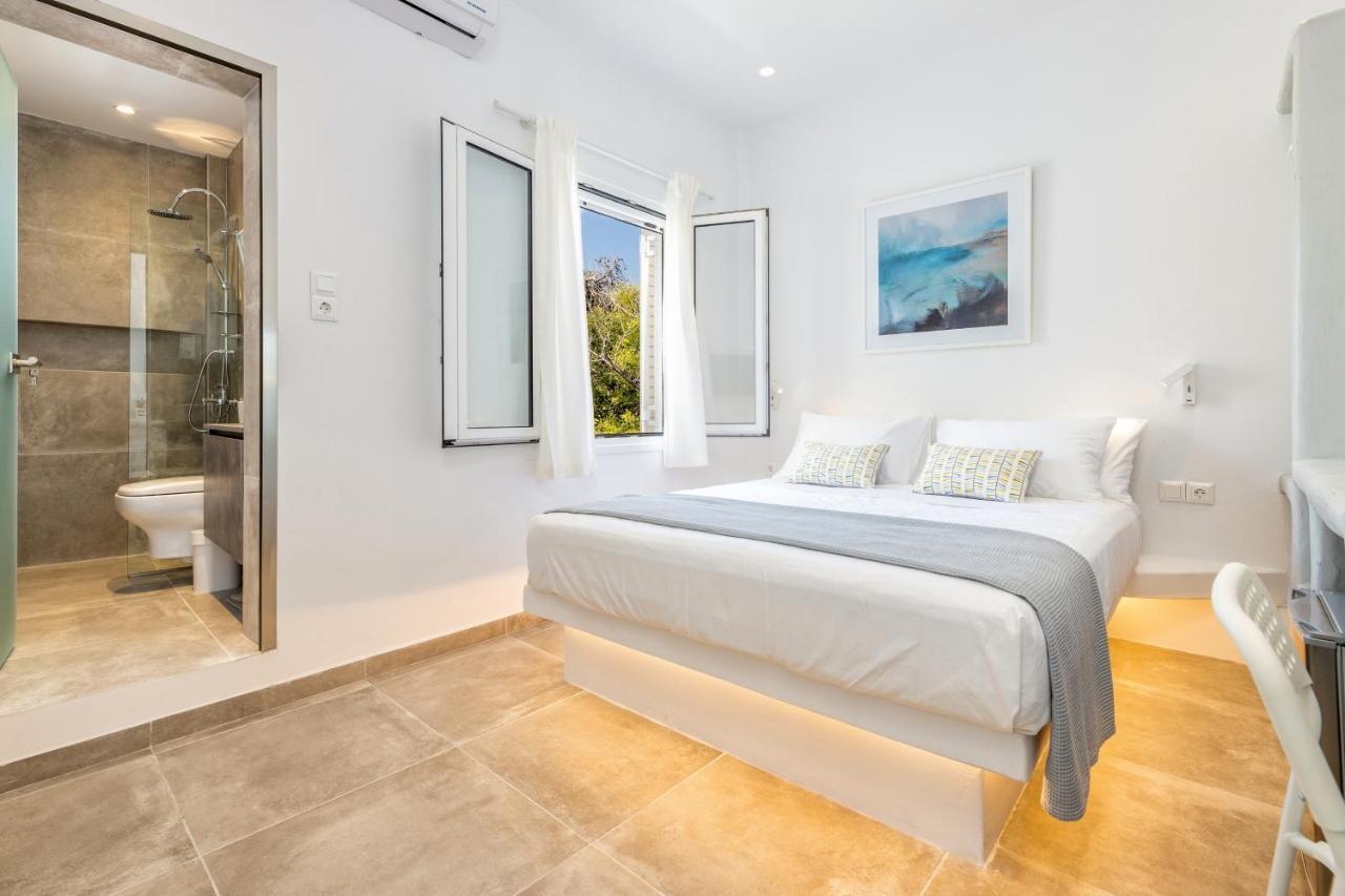 Pelican Paros Екстериор снимка