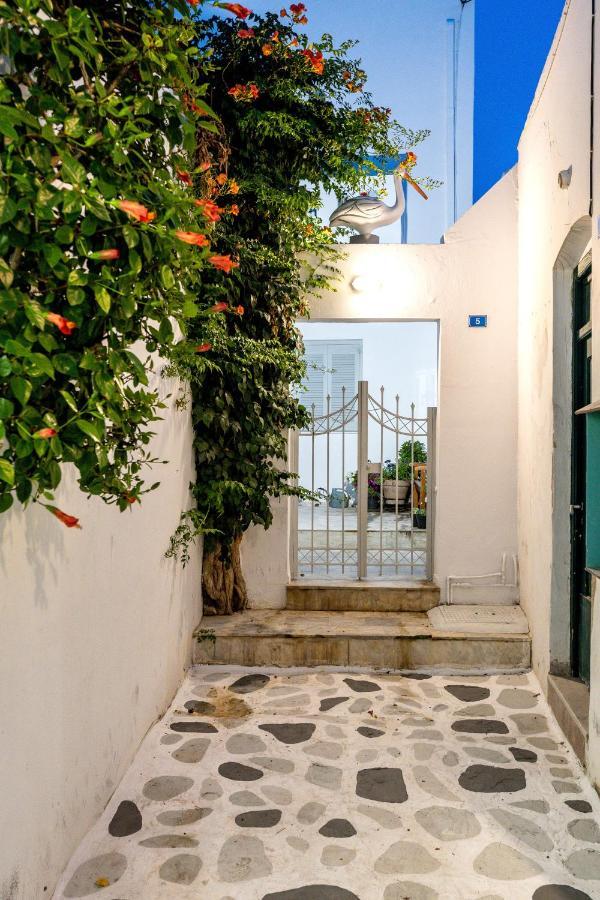 Pelican Paros Екстериор снимка